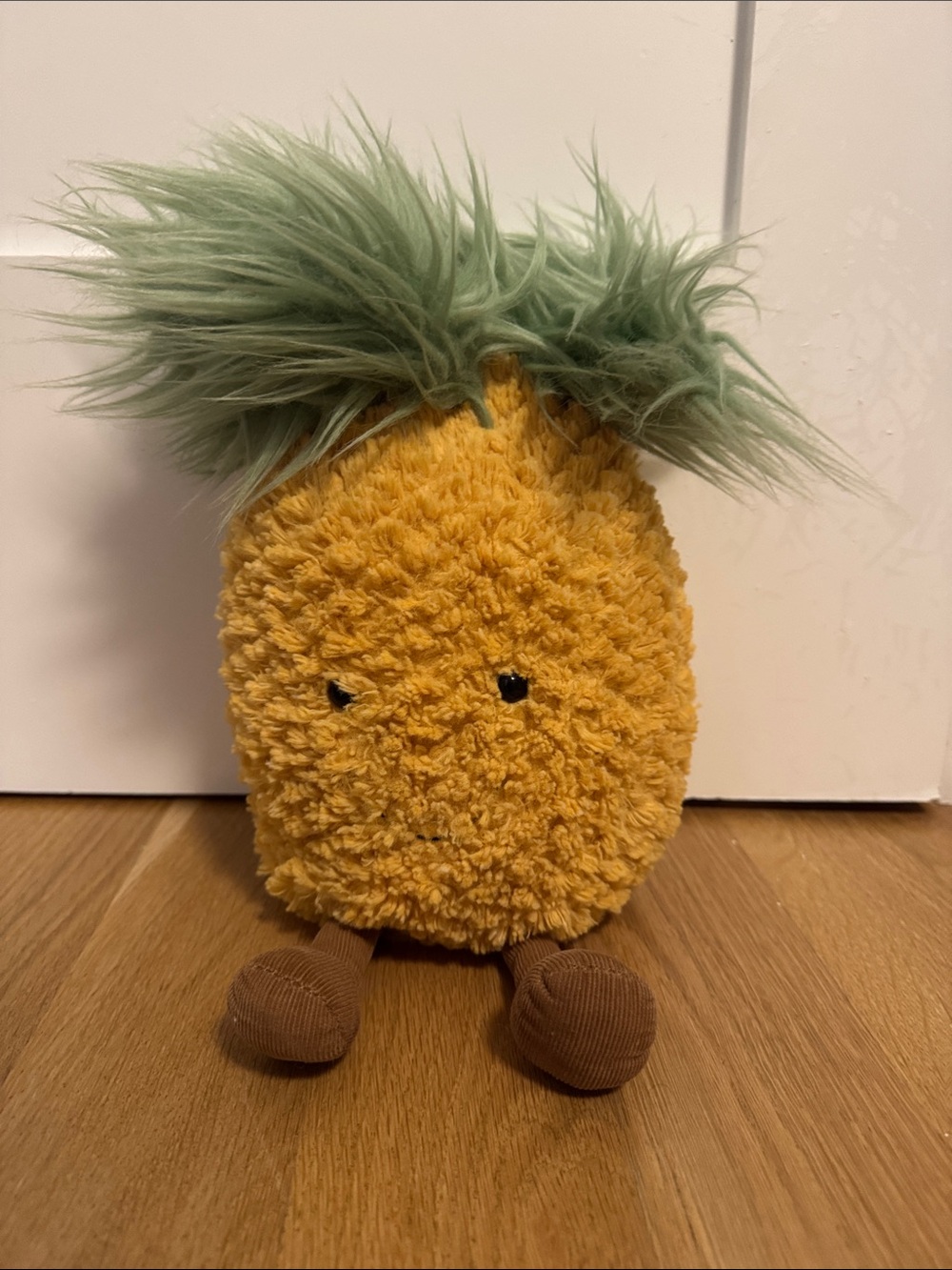 Jellycat Plush Pineapple Pet Toy - Yellow Body with Green Top